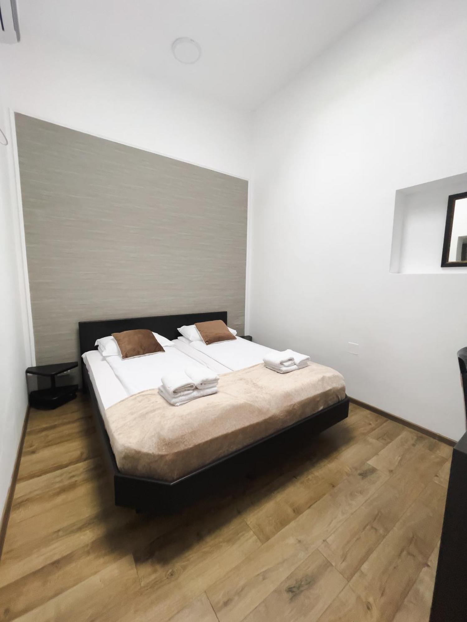 Myda Hotel Apahida Luaran gambar