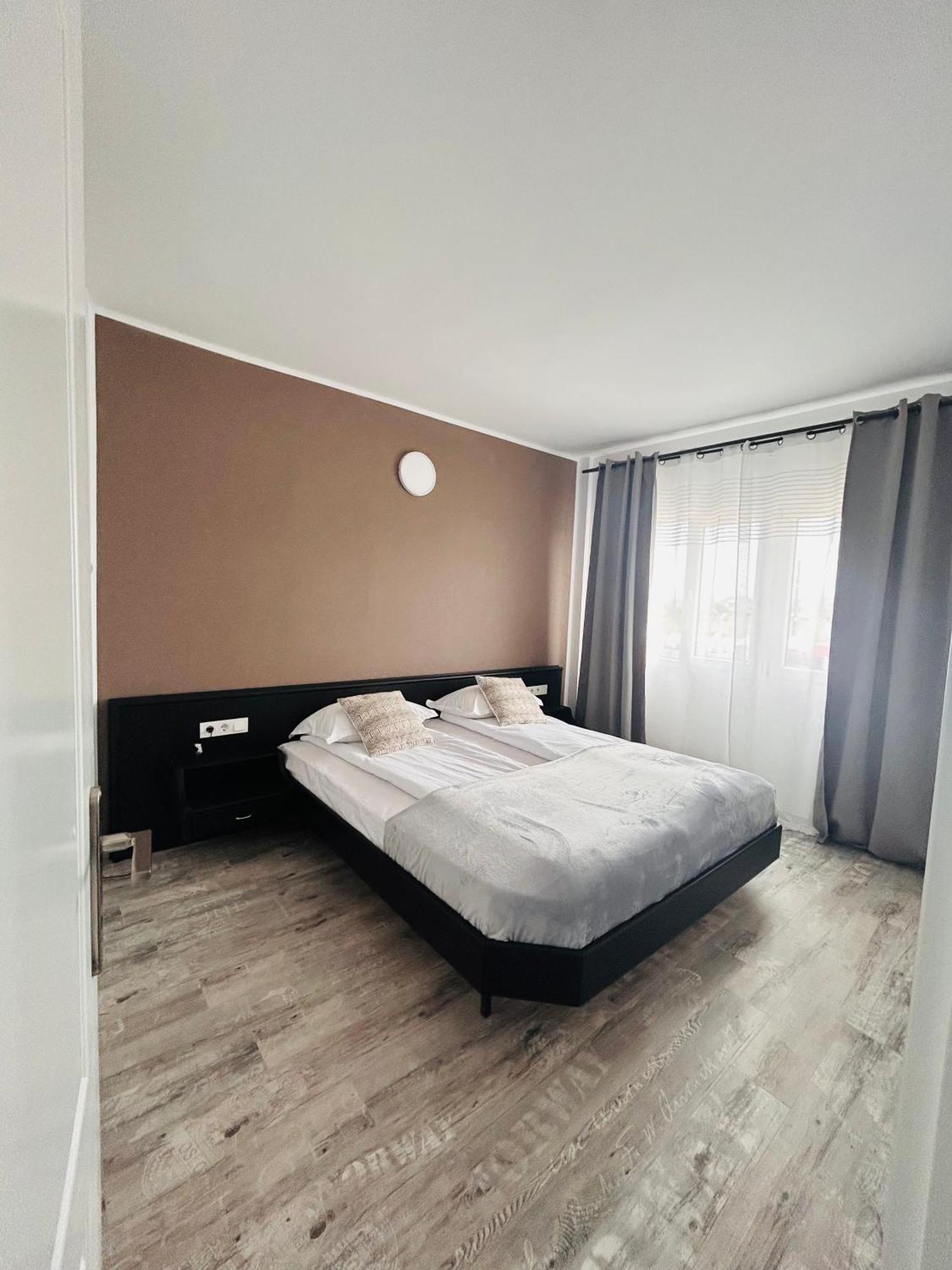 Myda Hotel Apahida Luaran gambar