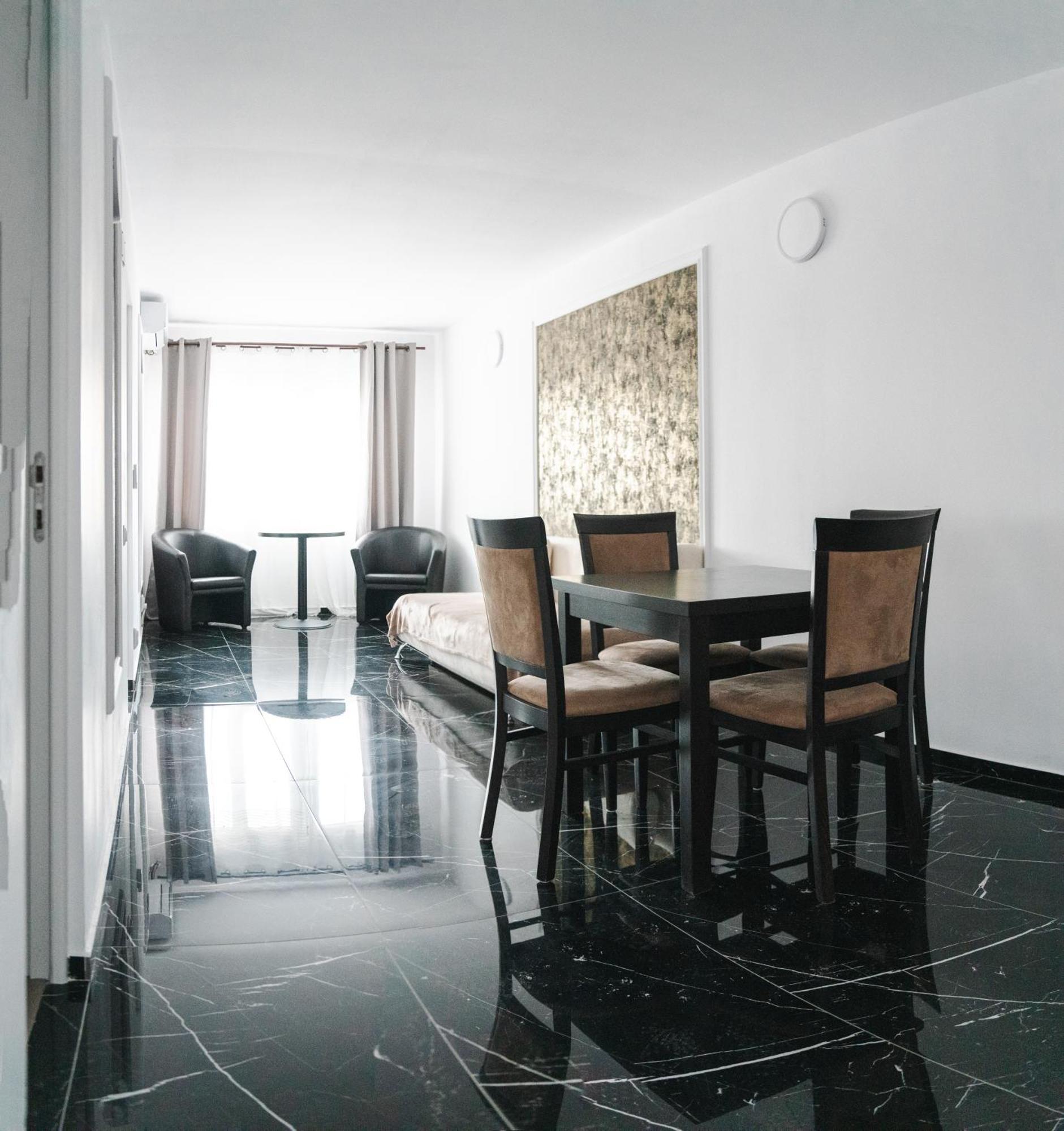 Myda Hotel Apahida Luaran gambar