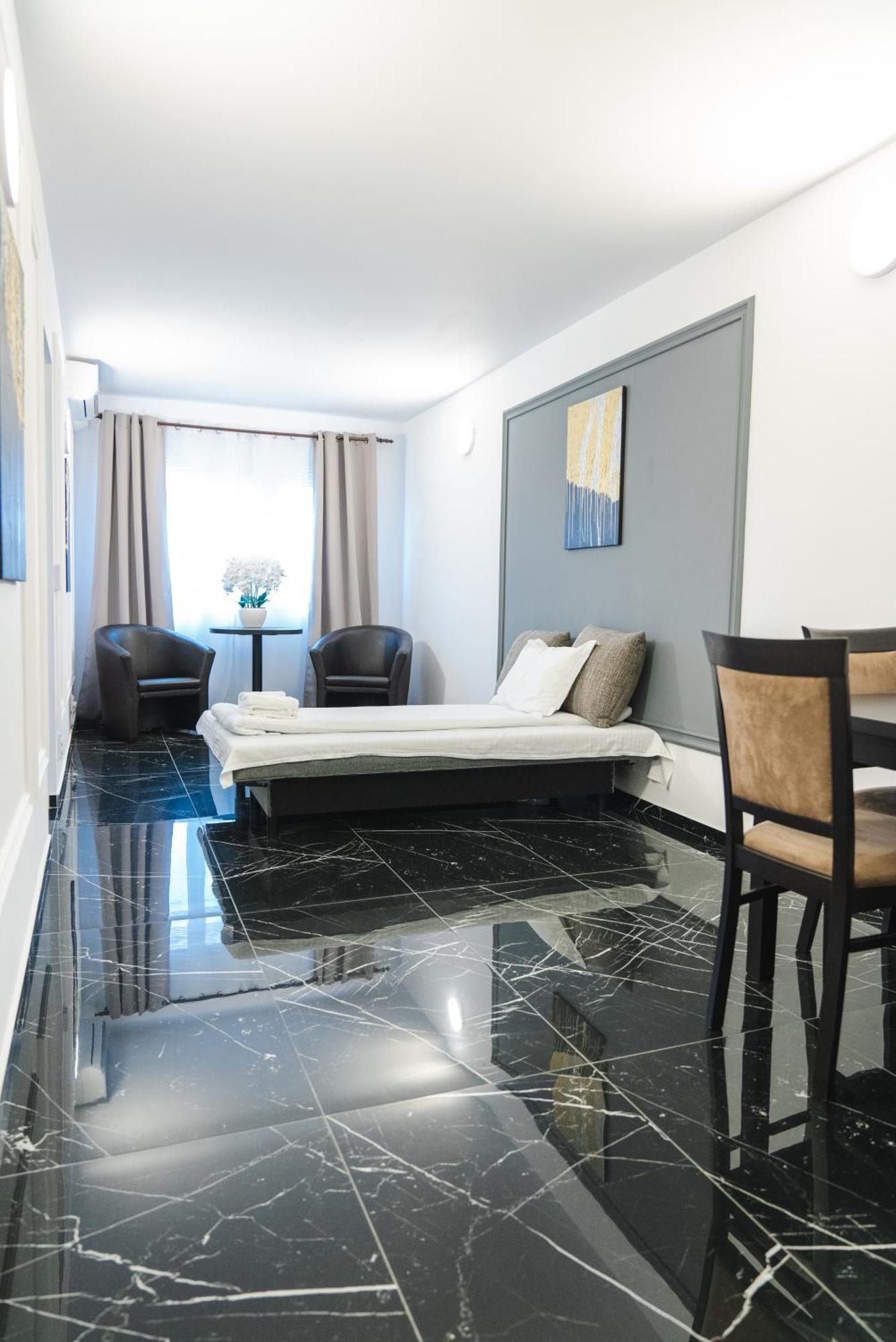 Myda Hotel Apahida Luaran gambar